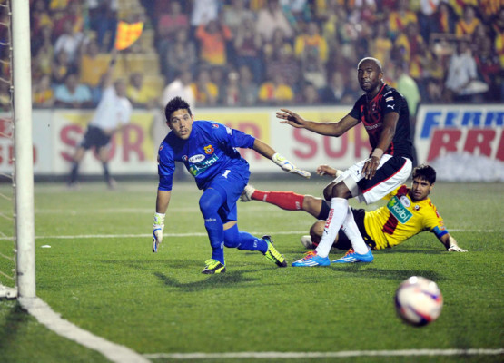 ¡Jerry Palacios, se corona campeón en el fútbol de Costa Rica!